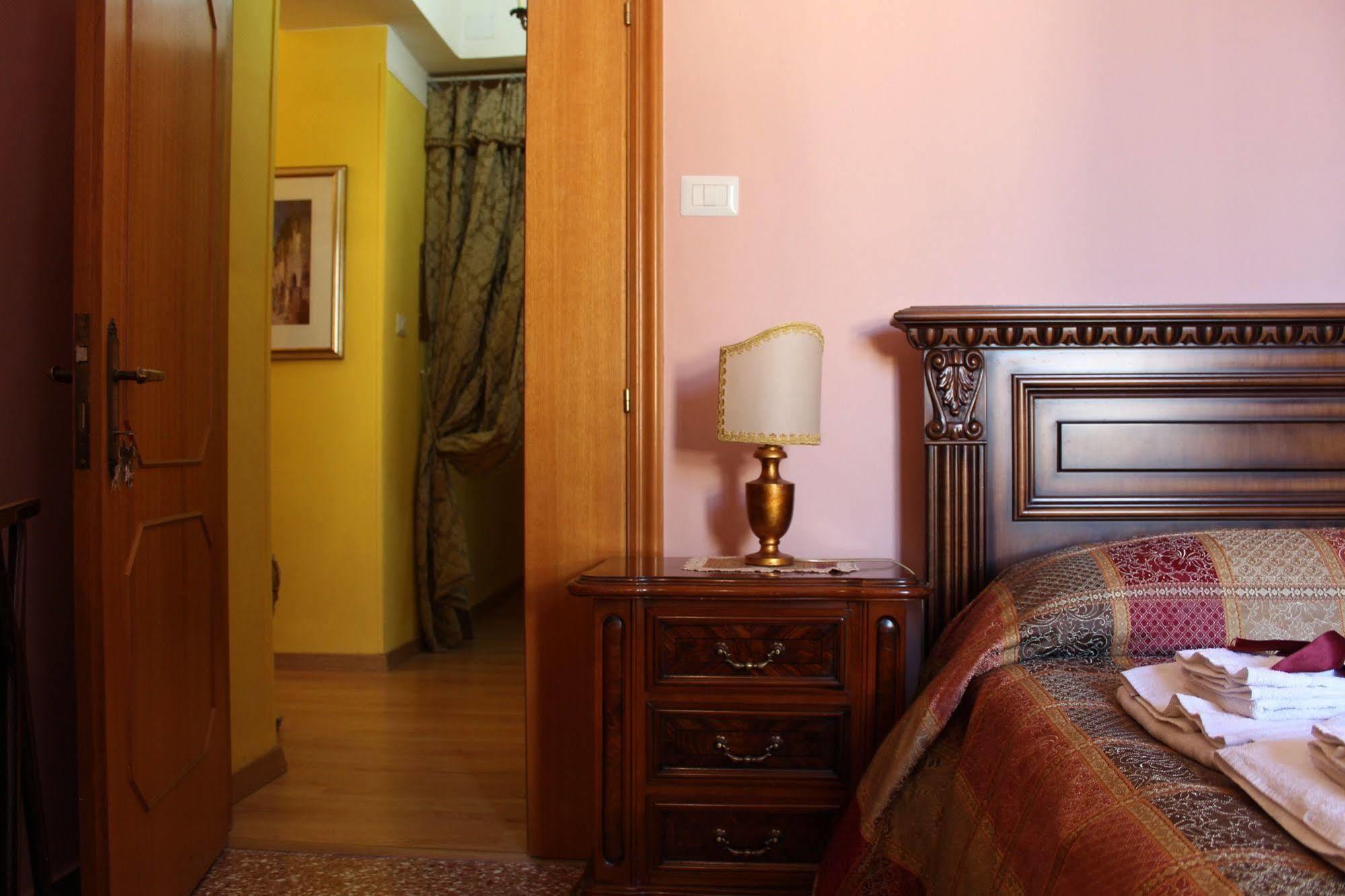 B&B Palazzo Migliani Ασκόλι Πιτσένο Εξωτερικό φωτογραφία